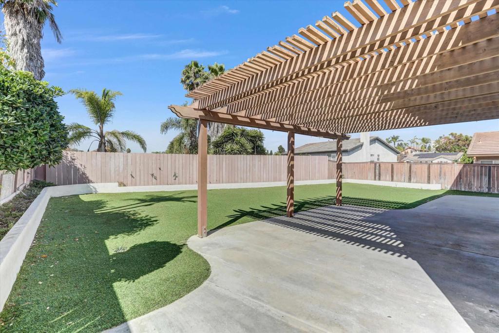 2128 Chateau Ct