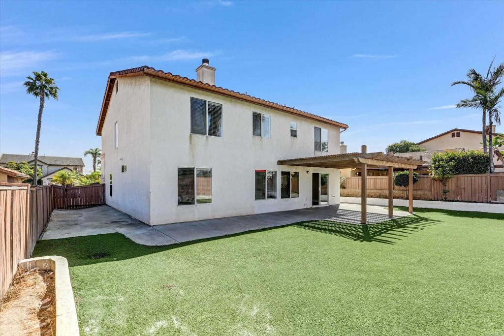 2128 Chateau Ct