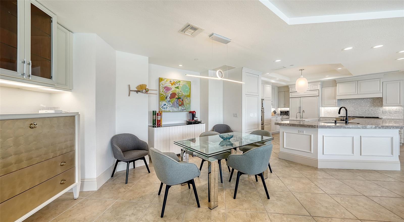 464 GOLDEN GATE PT #504