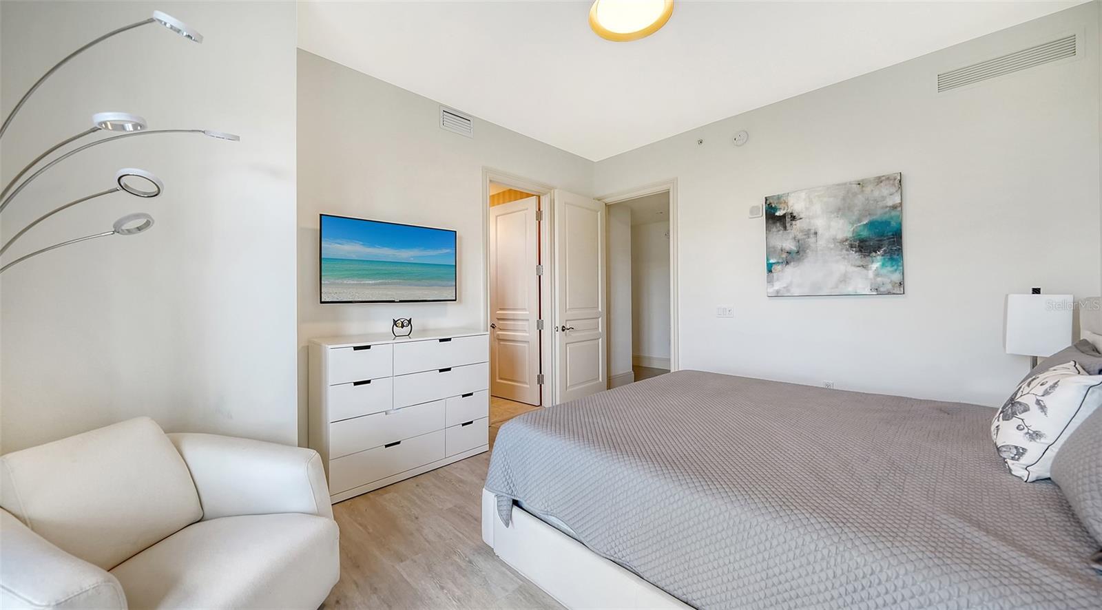 464 GOLDEN GATE PT #504