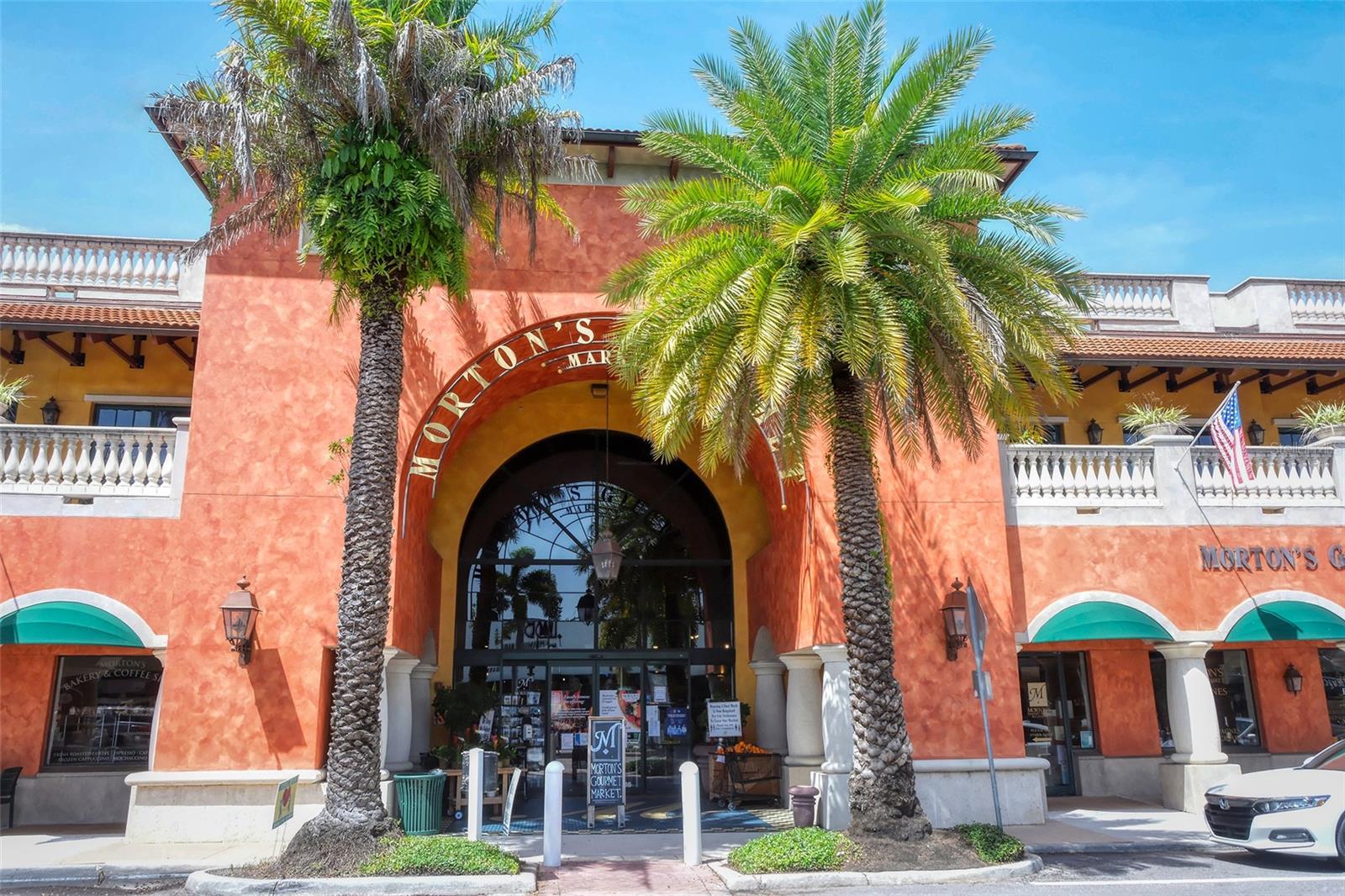 1934 BOUGAINVILLEA ST