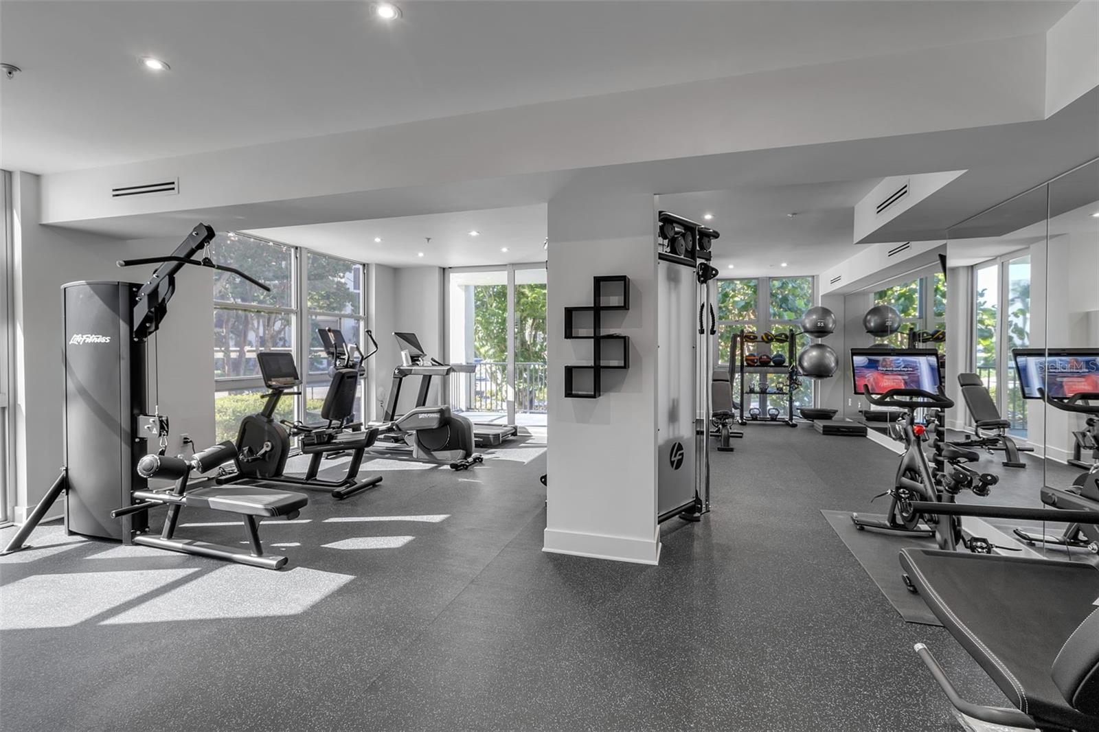 1701 GULF OF MEXICO DR #402