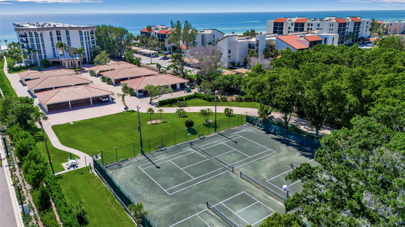 1701 GULF OF MEXICO DR #402