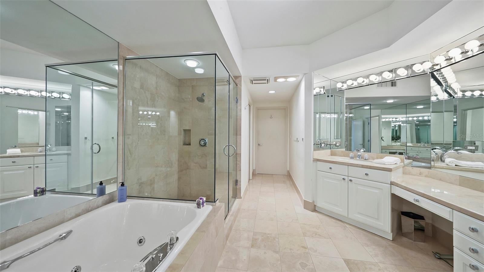 3060 GRAND BAY BLVD #182