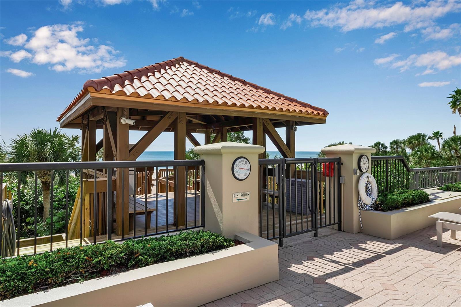 1241 GULF OF MEXICO DR #109