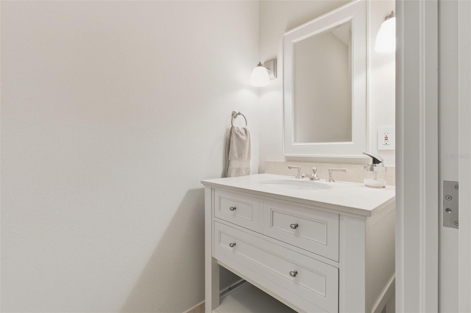 1241 GULF OF MEXICO DR #109