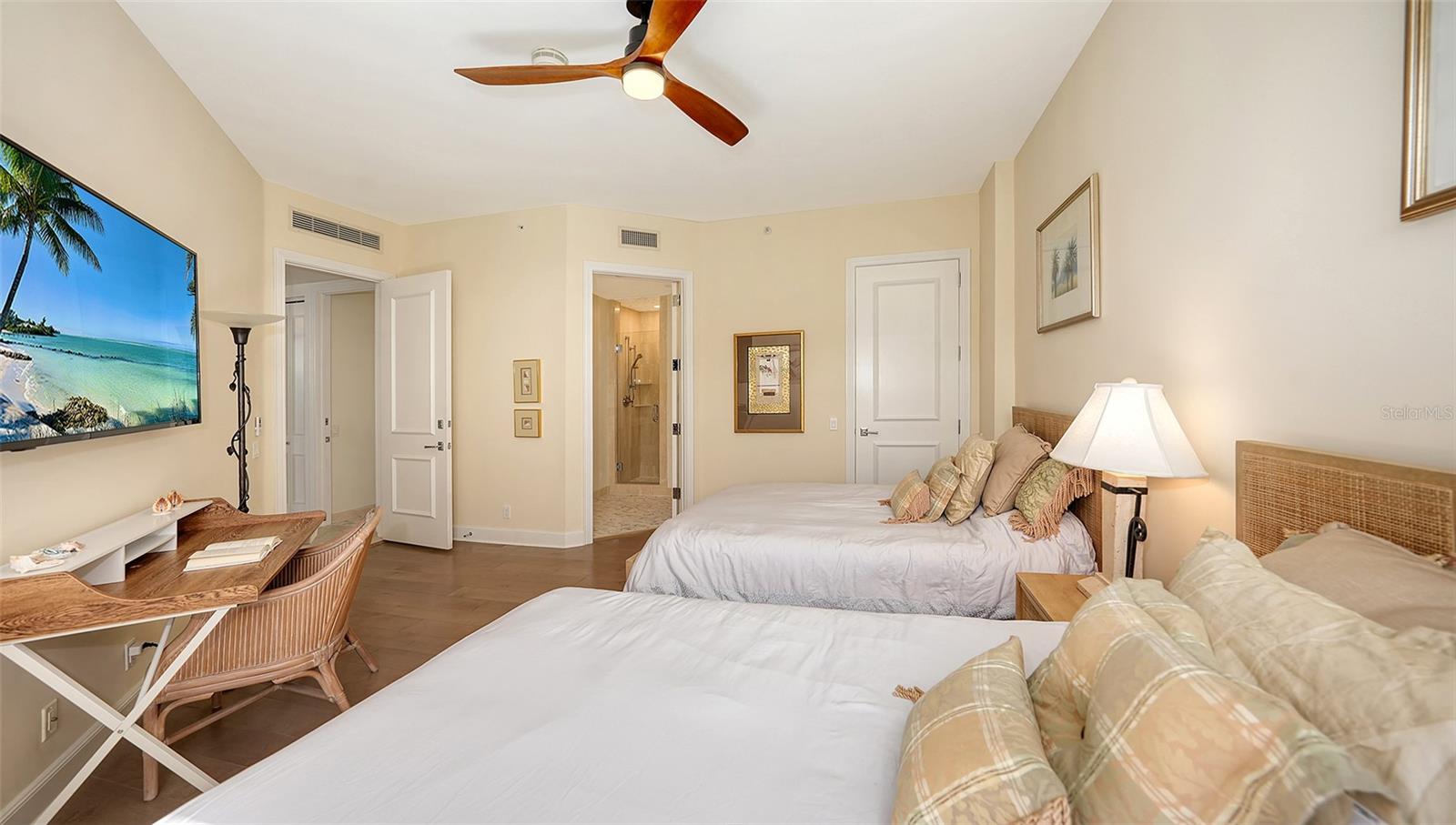 1241 GULF OF MEXICO DR #803