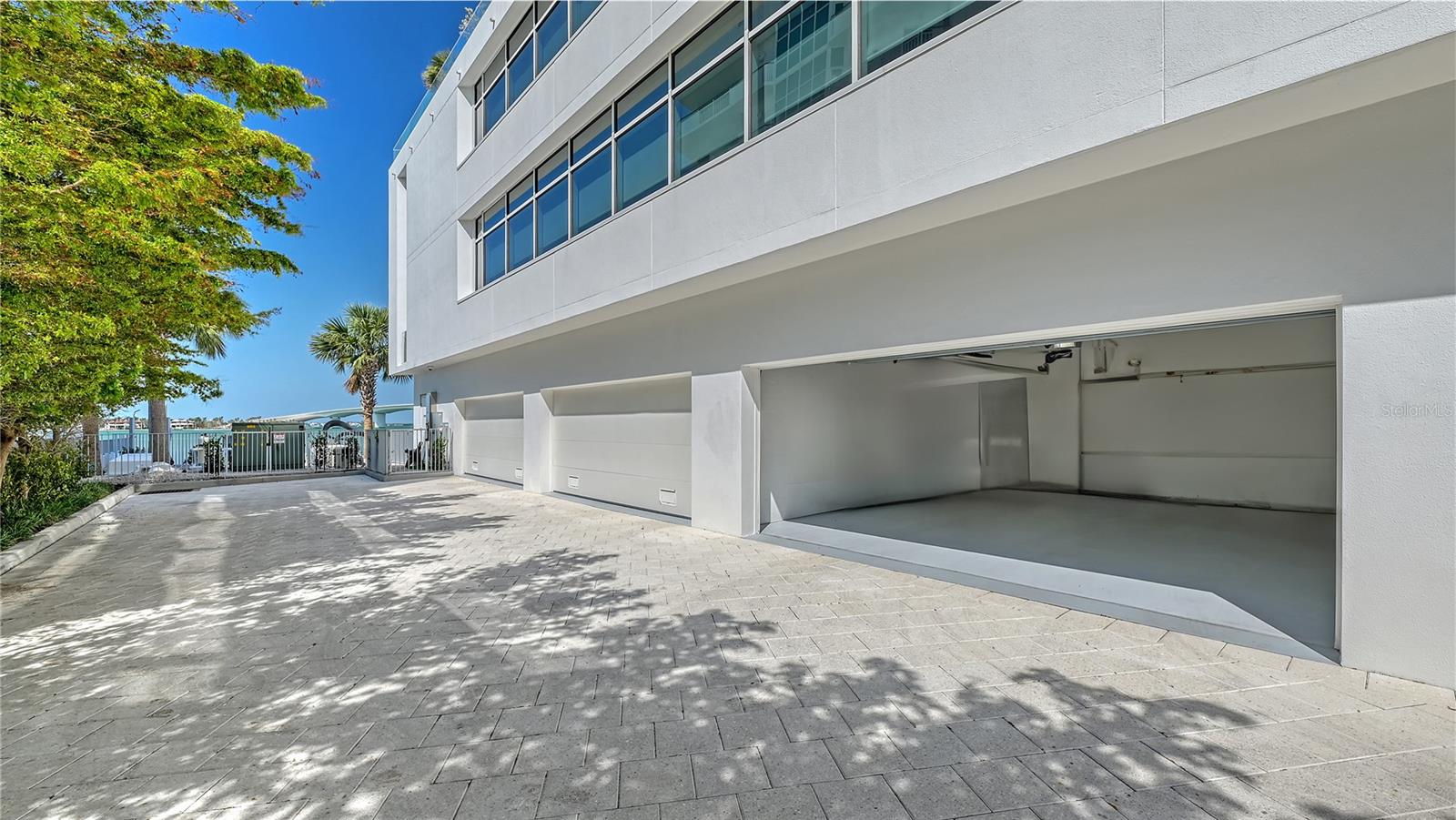 280 GOLDEN GATE PT #600