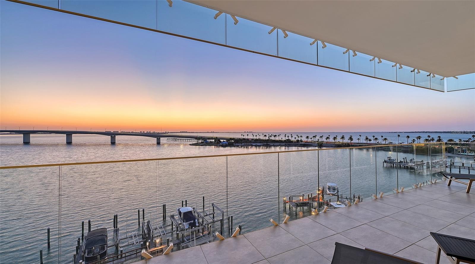 280 GOLDEN GATE PT #600