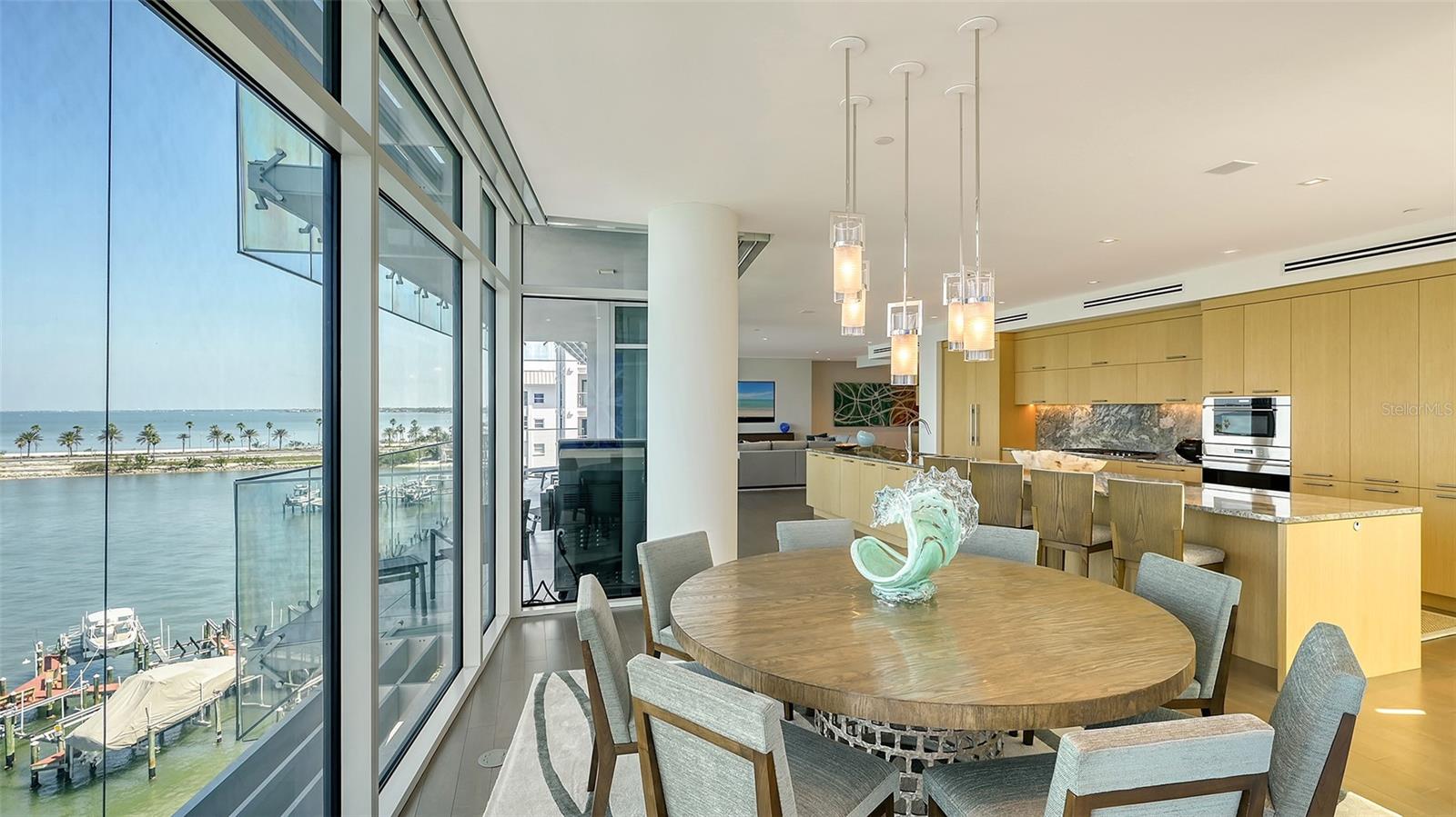 280 GOLDEN GATE PT #600