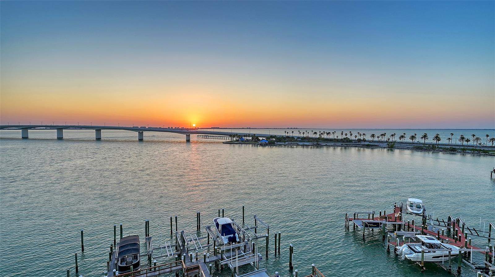 280 GOLDEN GATE PT #600