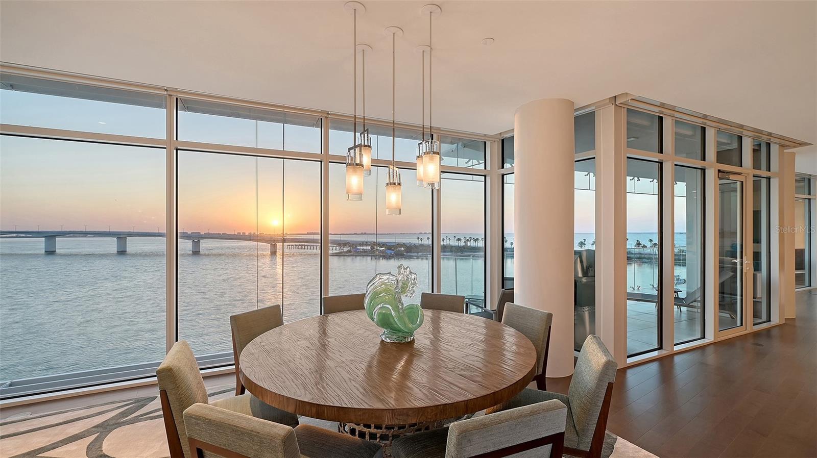 280 GOLDEN GATE PT #600