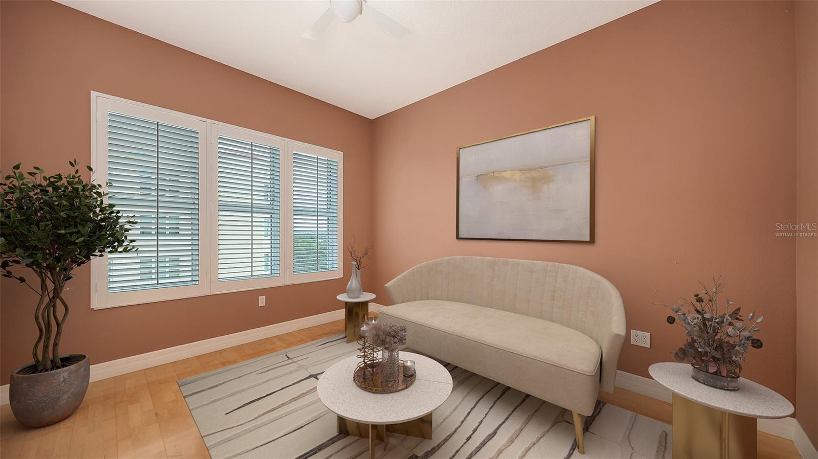 385 N POINT RD #903
