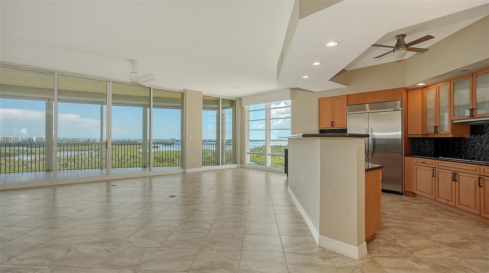 385 N POINT RD #903