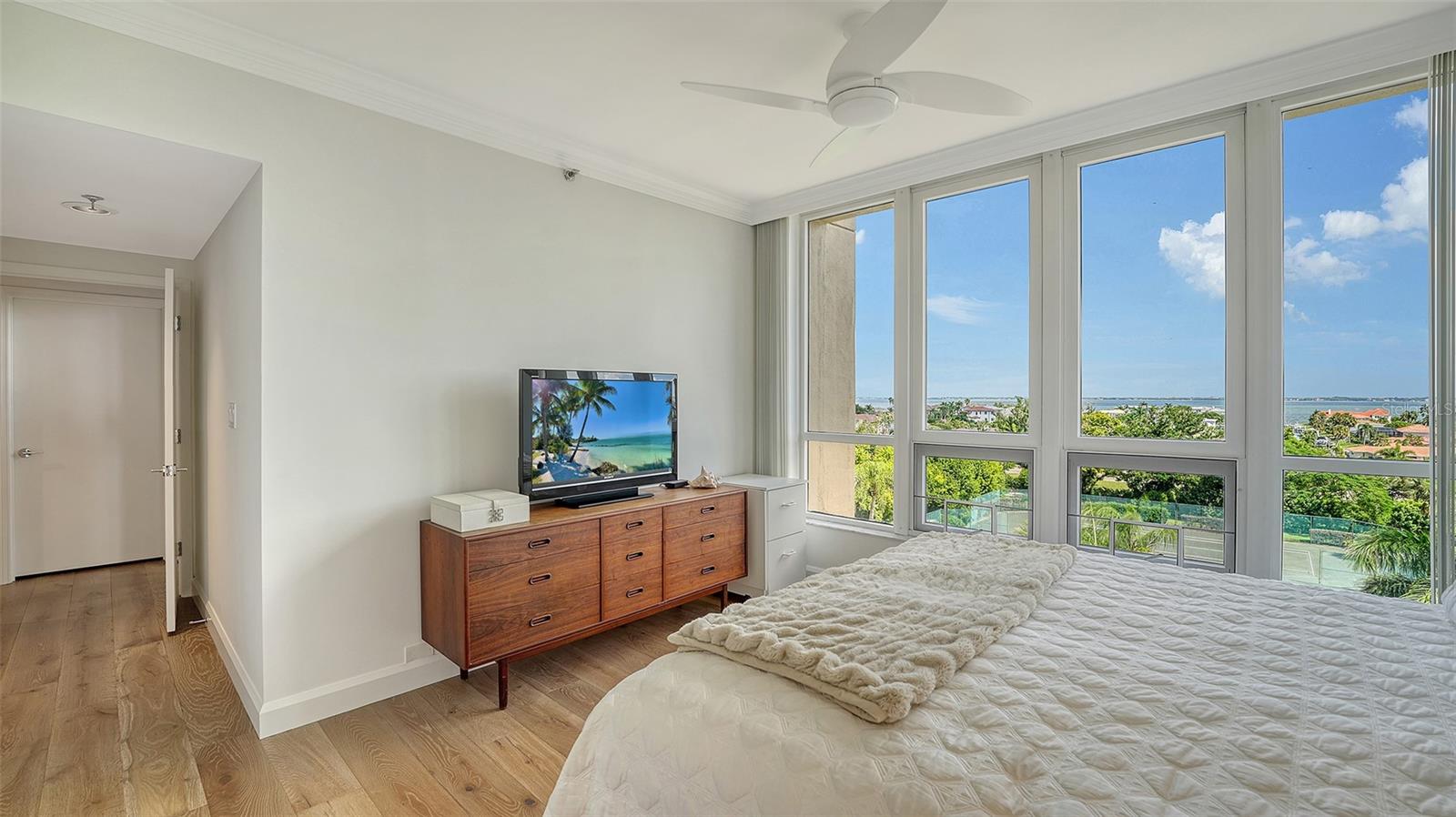 1211 GULF OF MEXICO DR #301