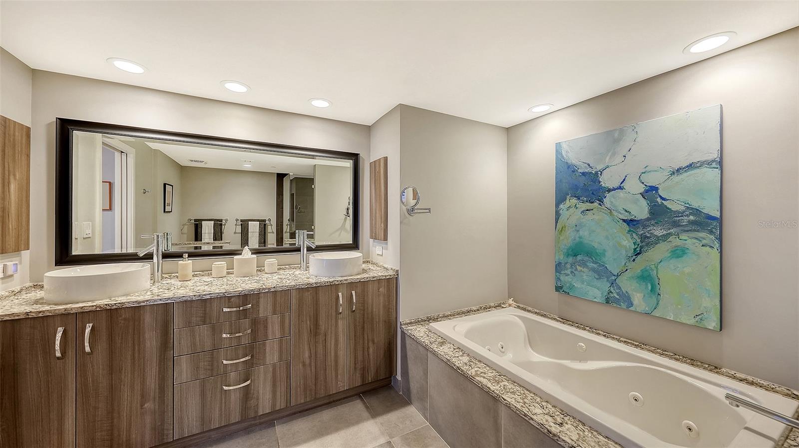 1211 GULF OF MEXICO DR #408