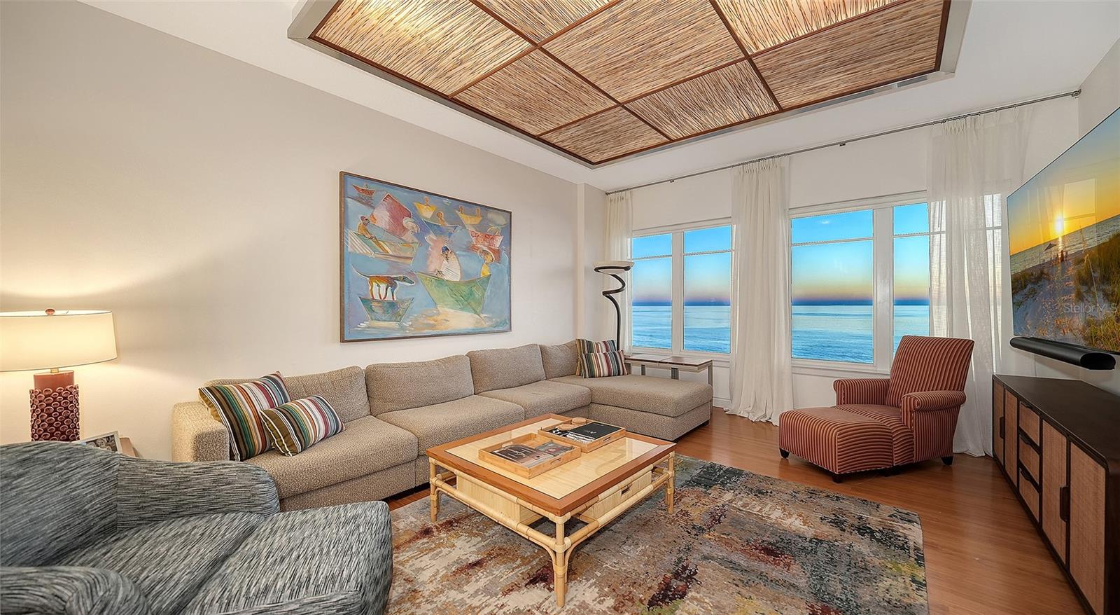 2052 BENJAMIN FRANKLIN DR #D702