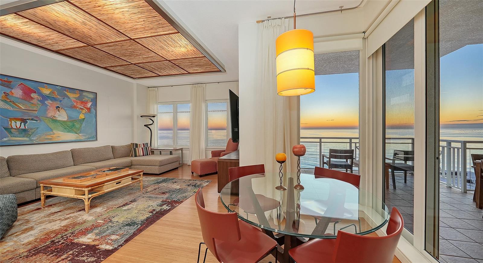 2052 BENJAMIN FRANKLIN DR #D702