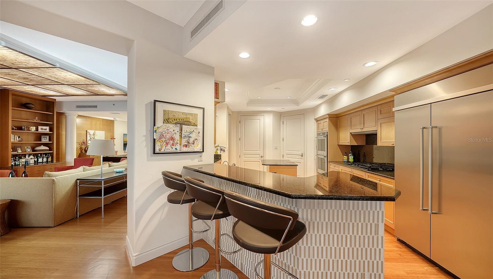 2052 BENJAMIN FRANKLIN DR #D702