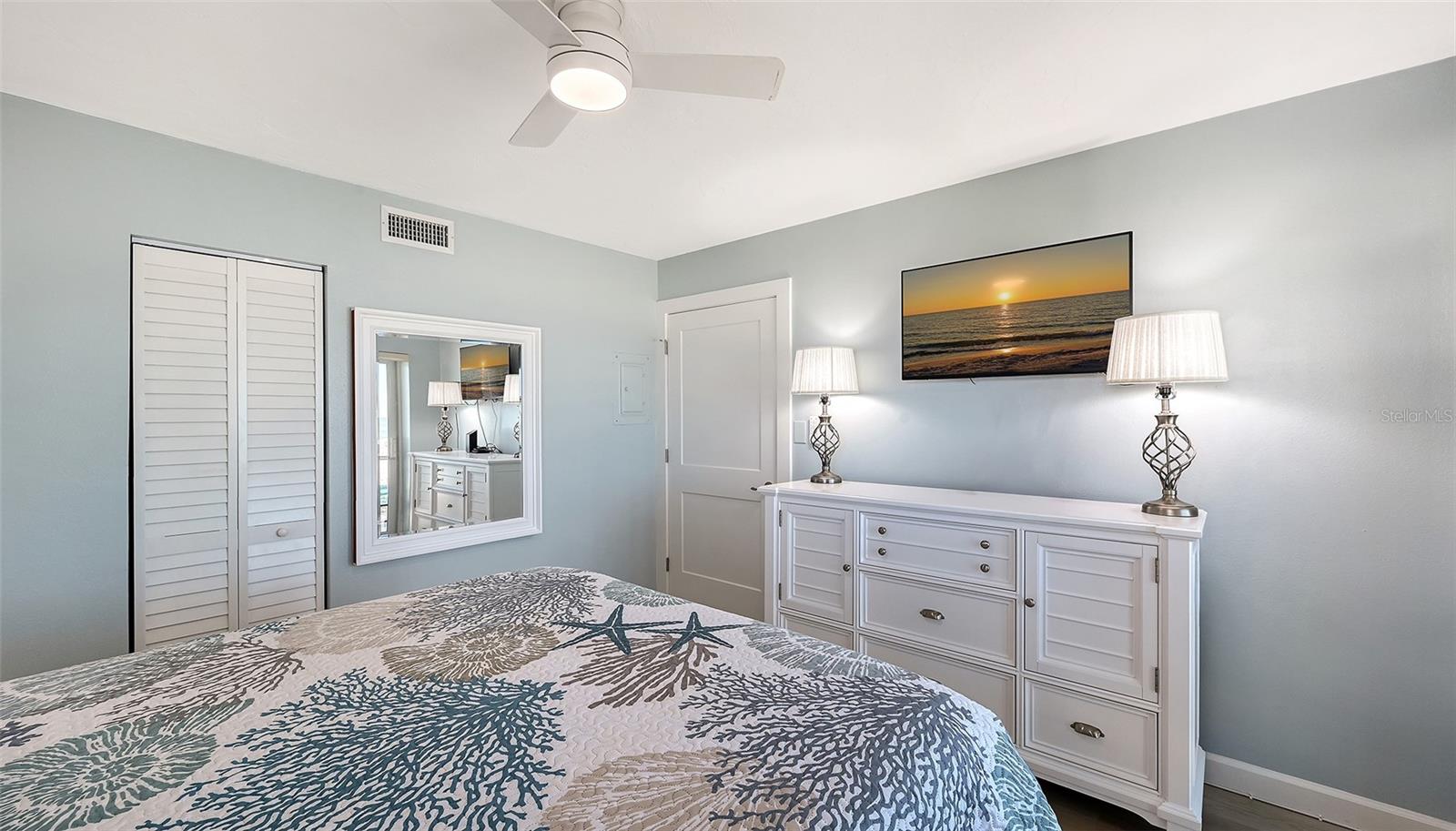 6310 MIDNIGHT PASS RD #101N