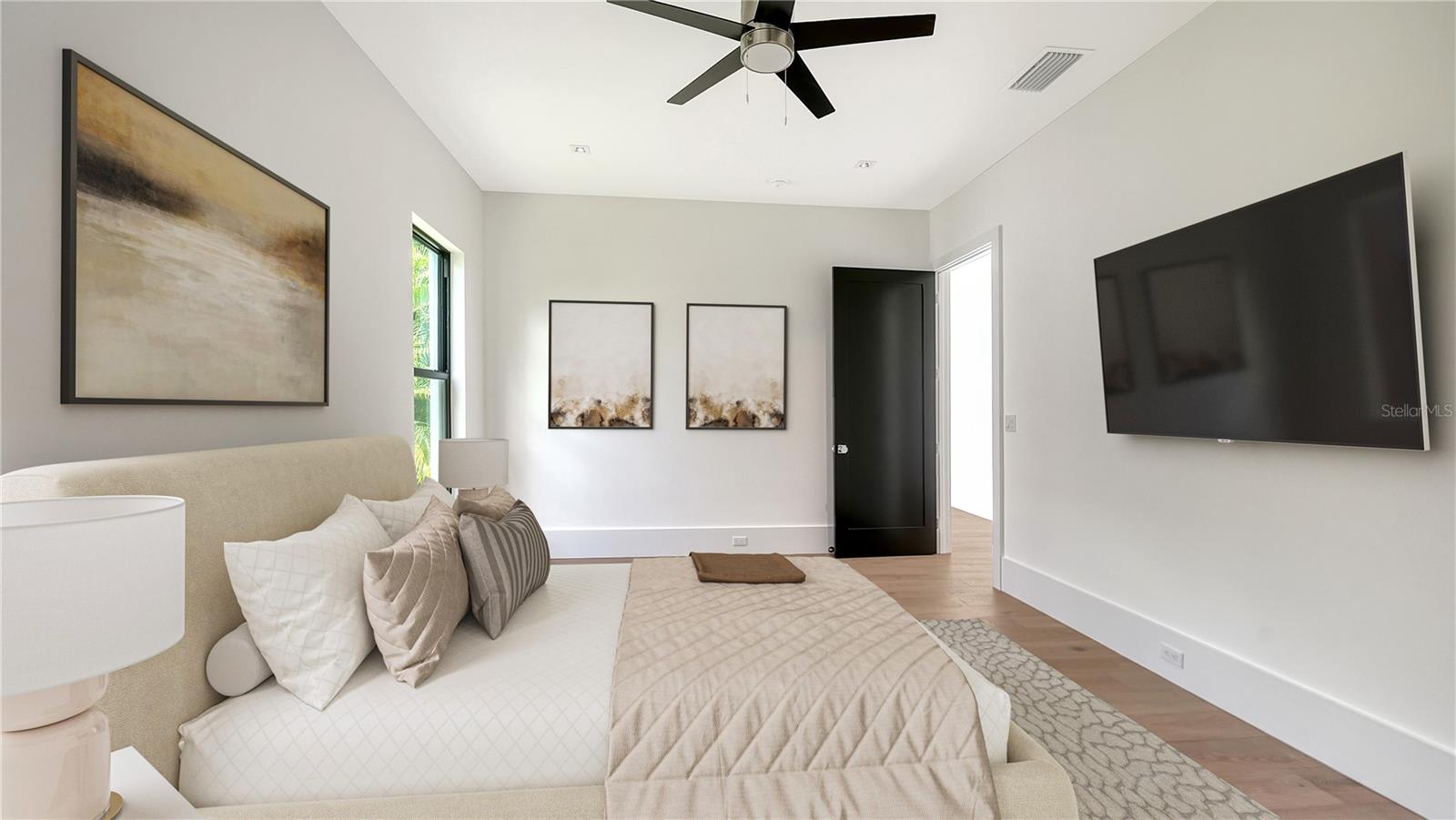 1429 N LAKE SHORE DR