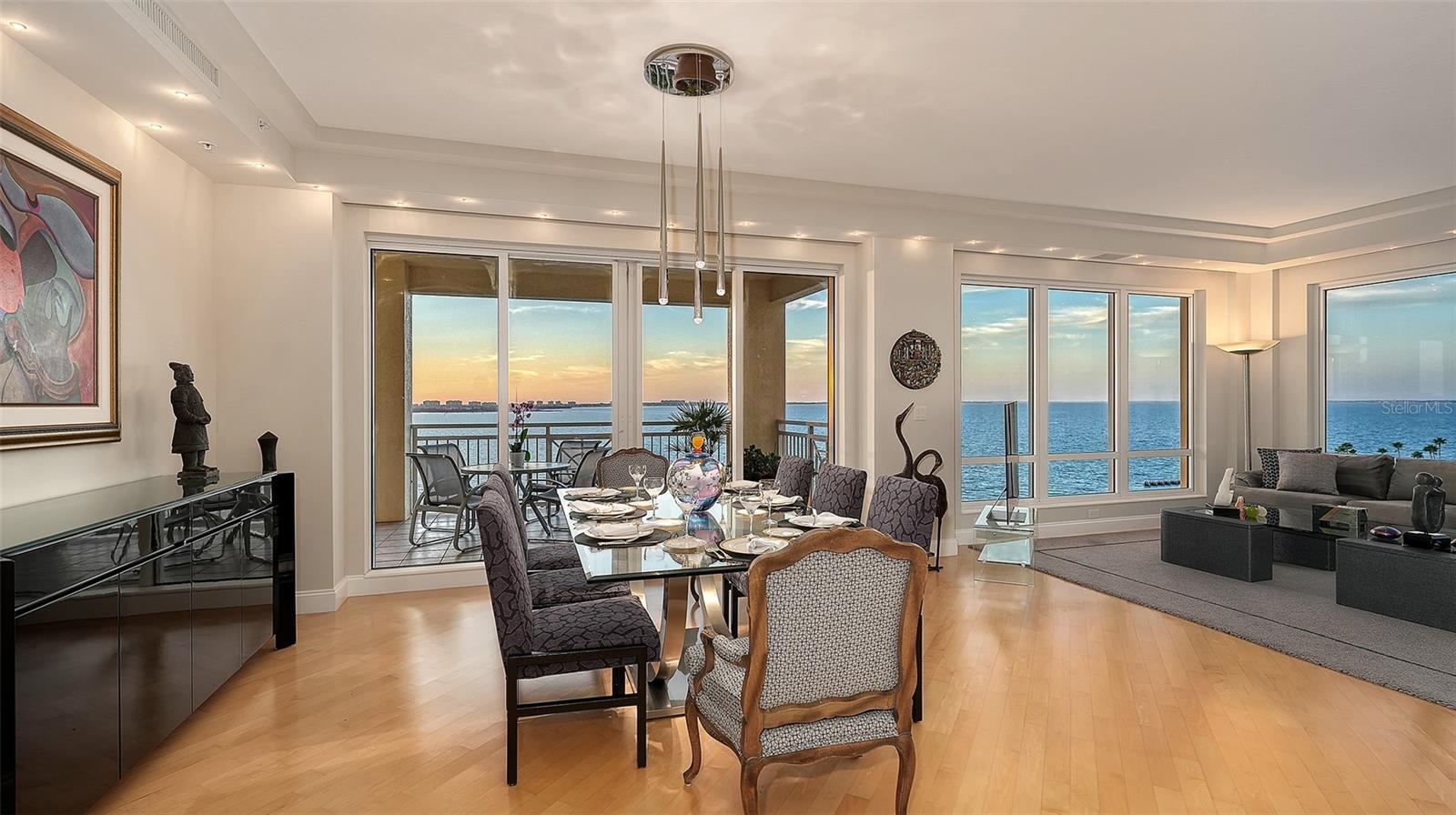 35 WATERGATE DR #1005