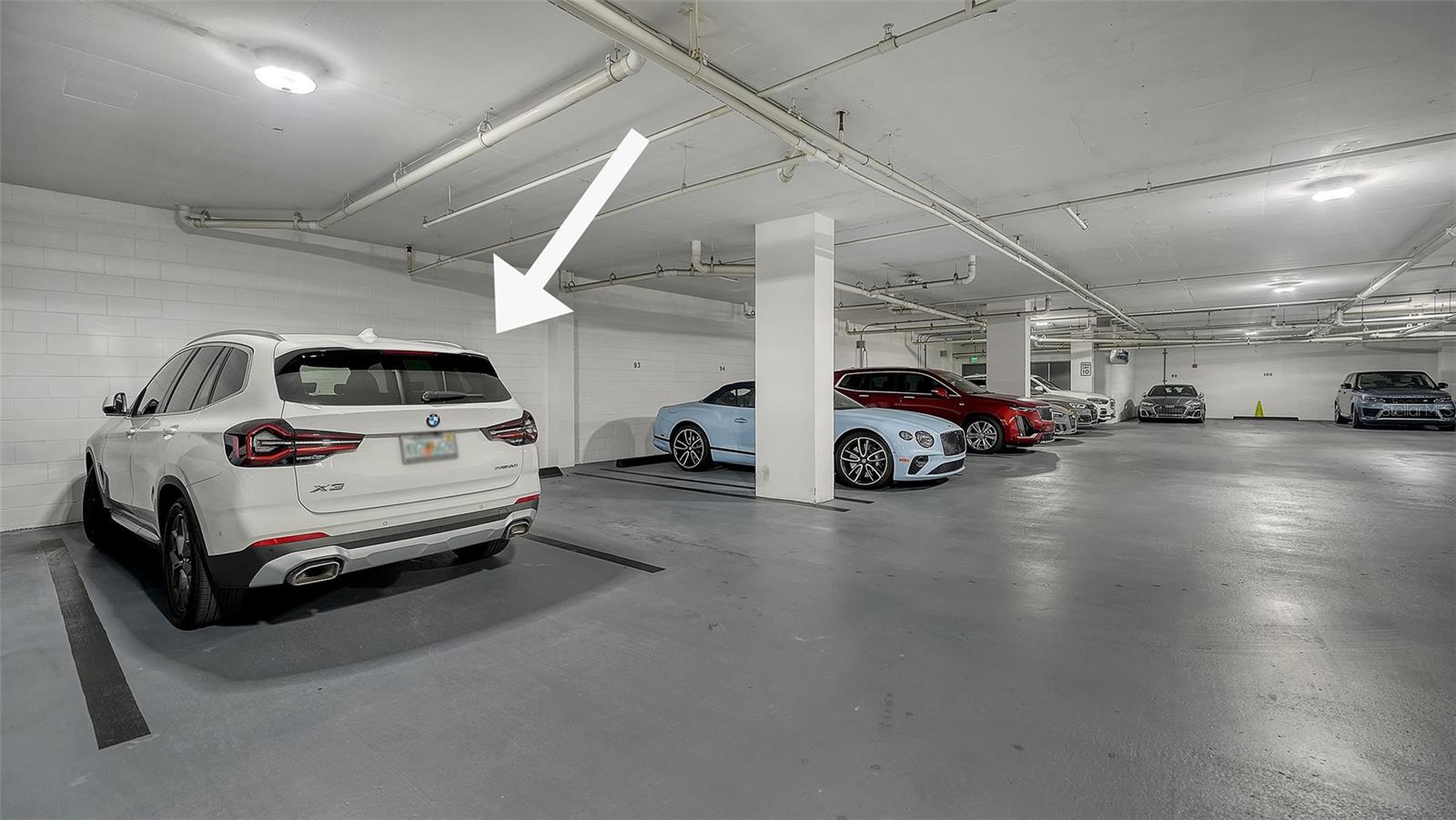 35 WATERGATE DR #1005