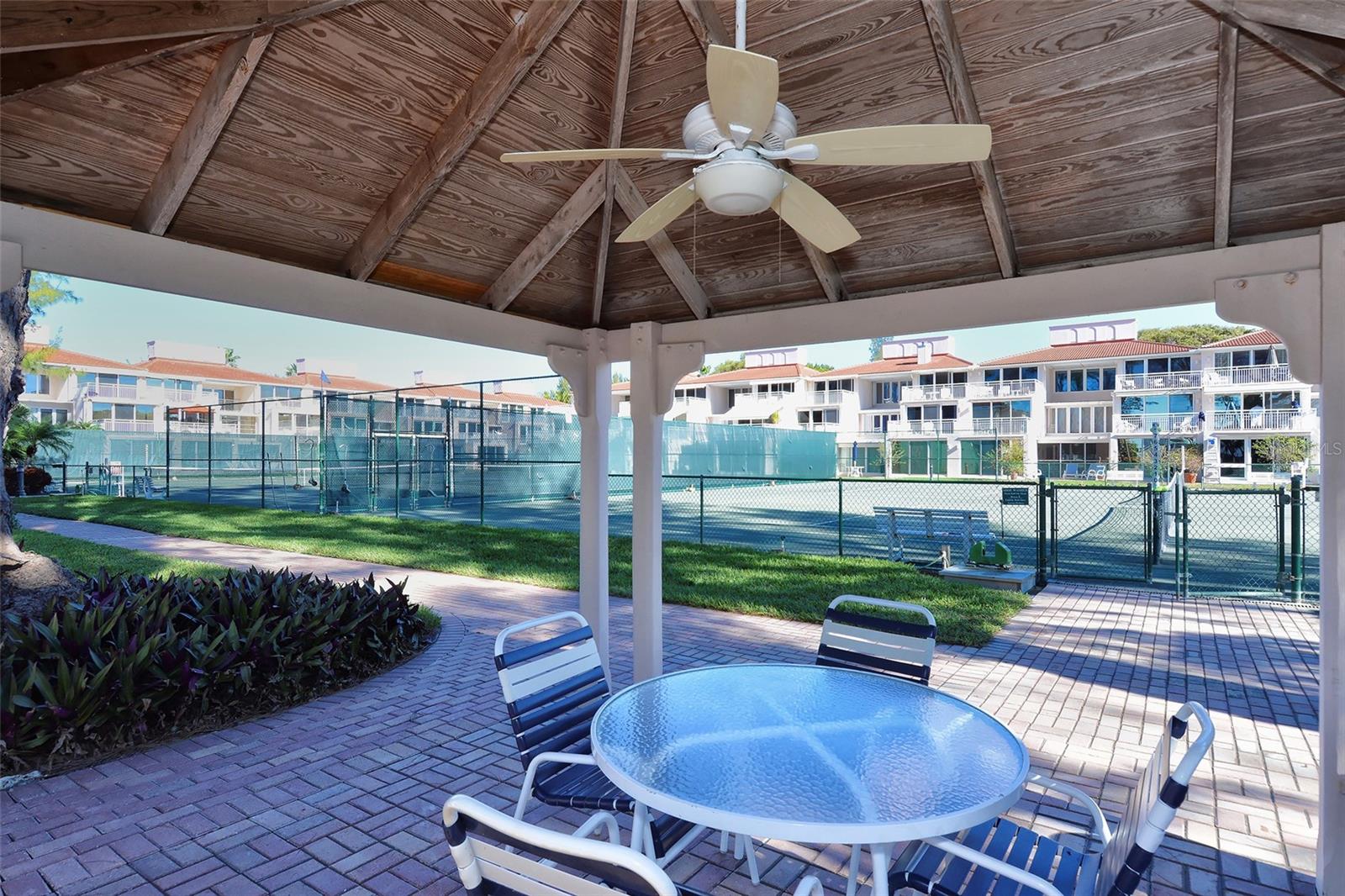 5055 GULF OF MEXICO DR #411