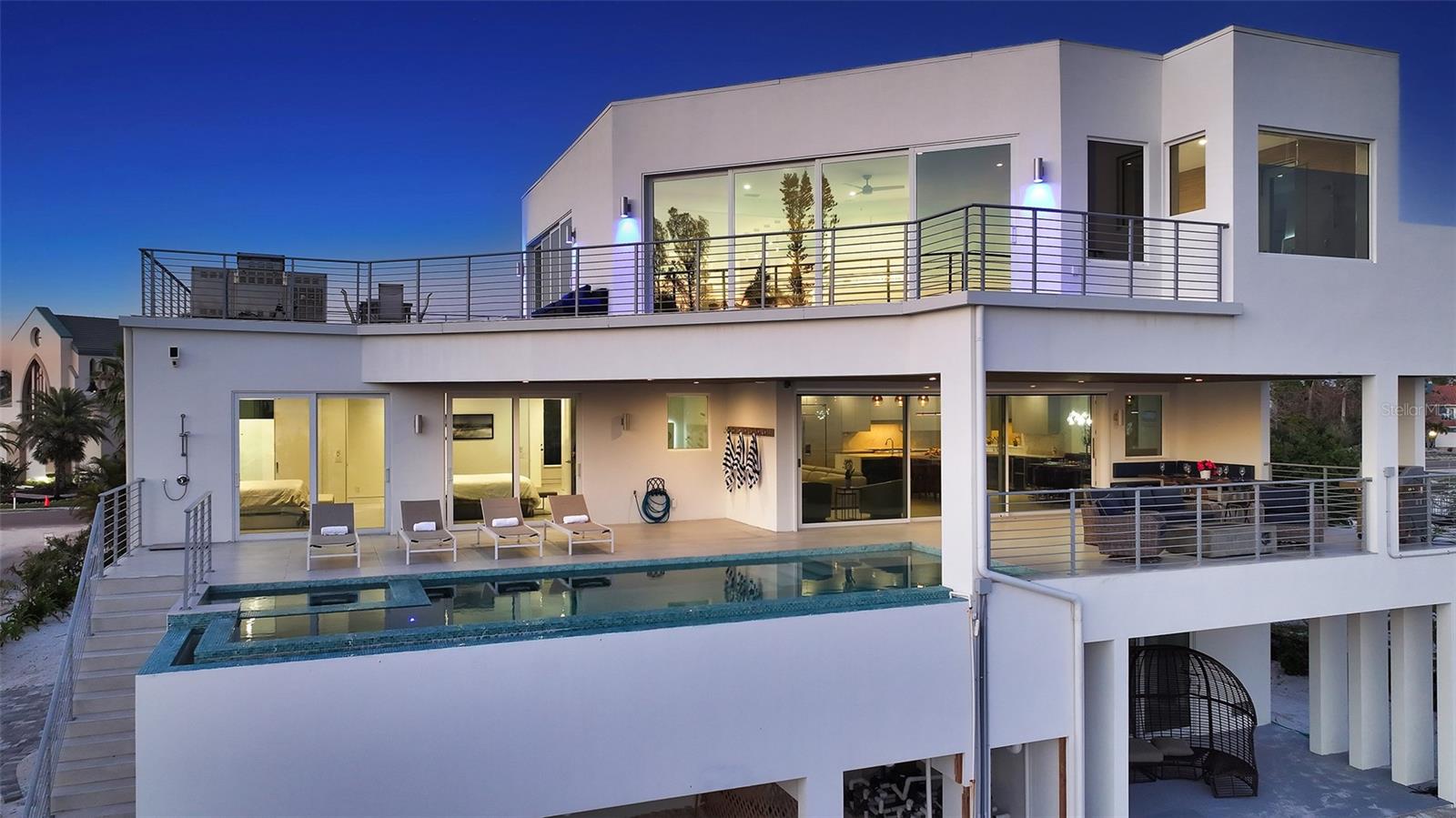 6381 GULF OF MEXICO DR