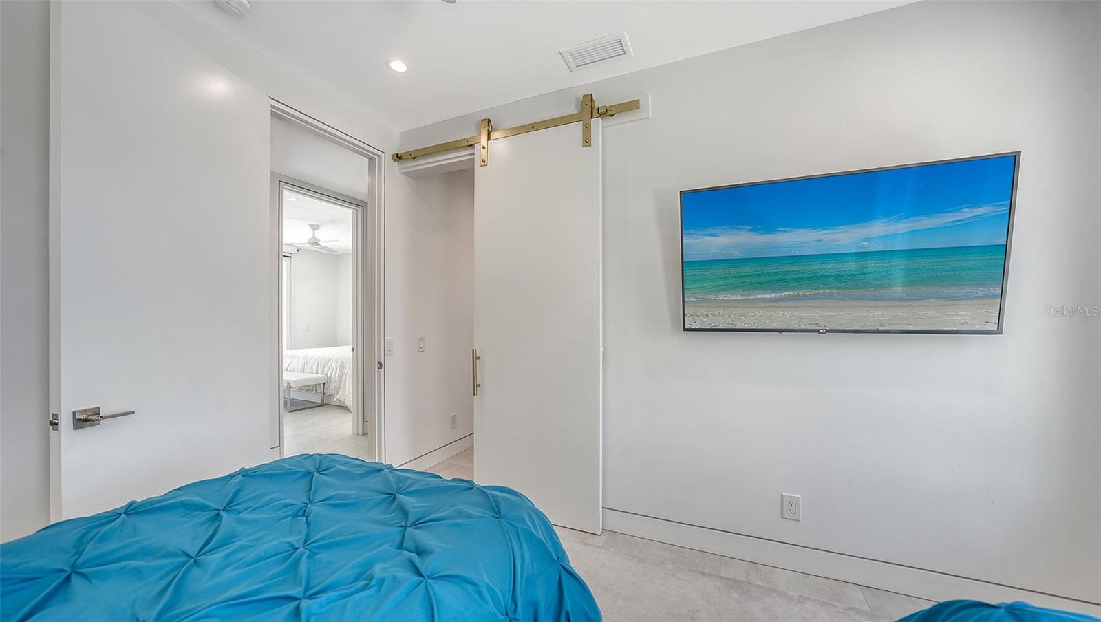 6381 GULF OF MEXICO DR