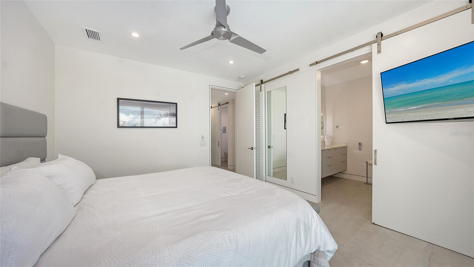 6381 GULF OF MEXICO DR