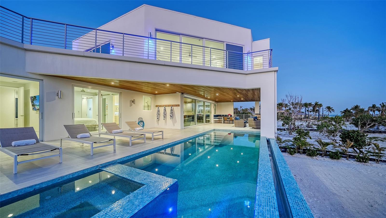 6381 GULF OF MEXICO DR