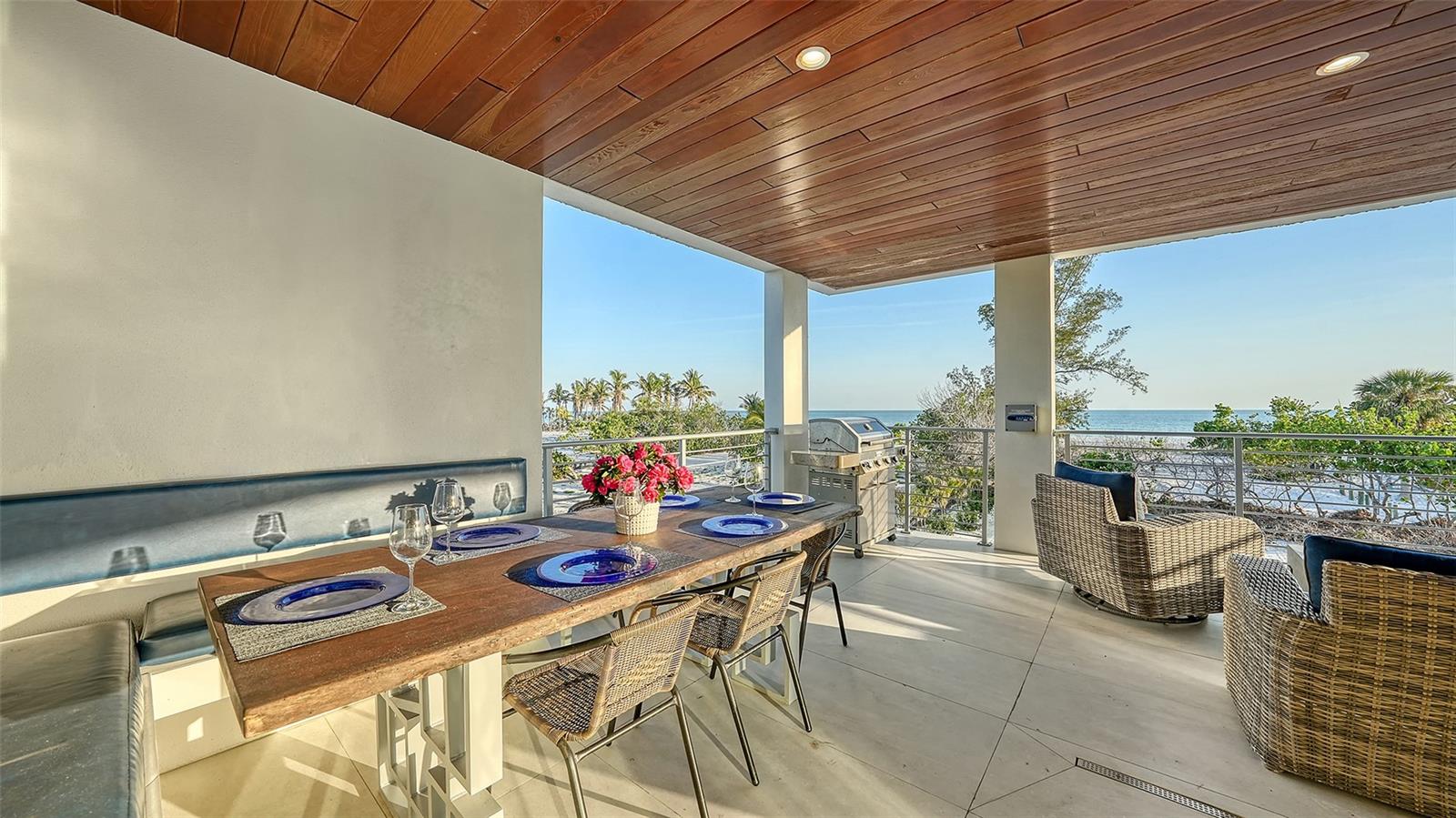 6381 GULF OF MEXICO DR