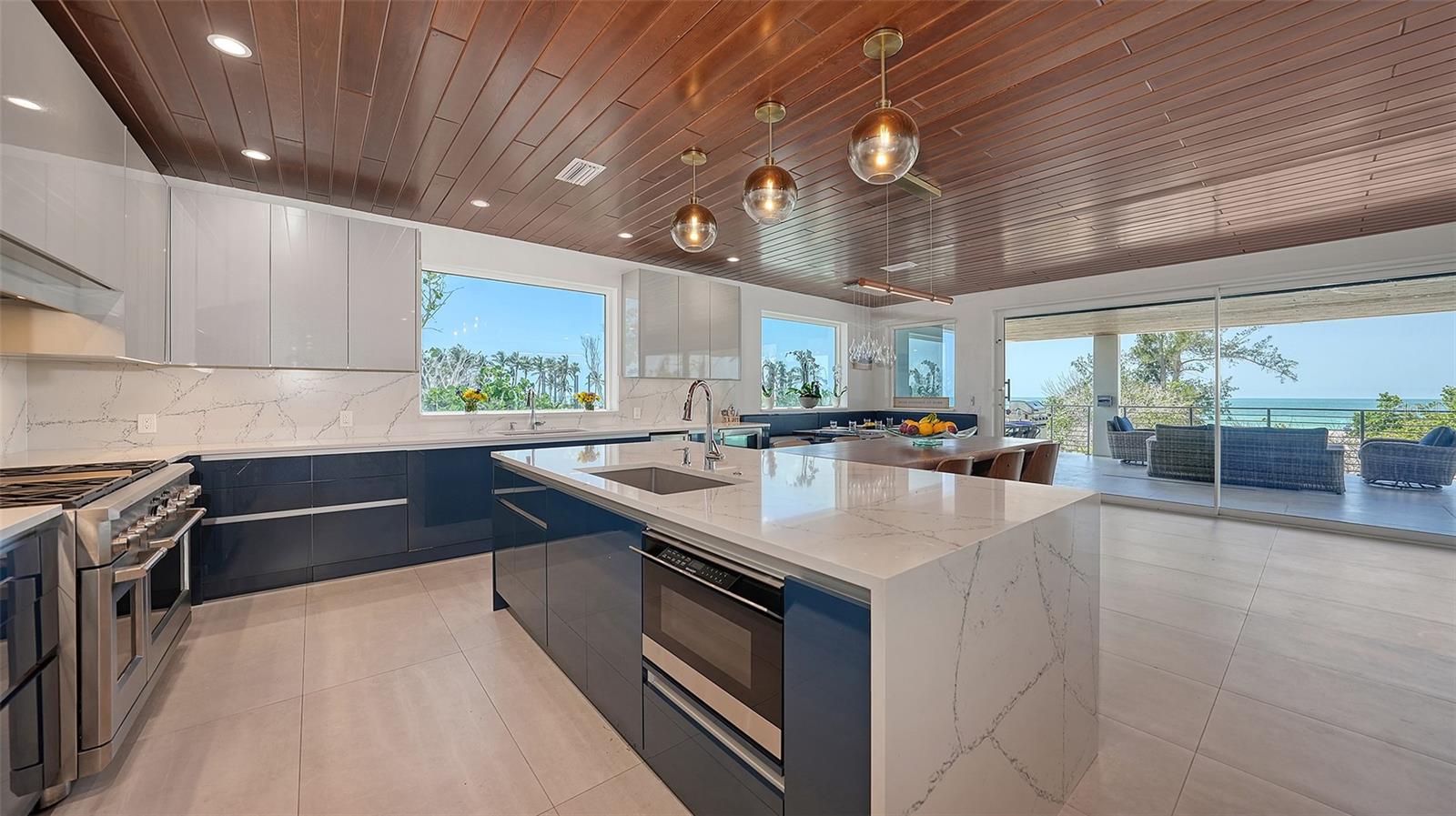 6381 GULF OF MEXICO DR