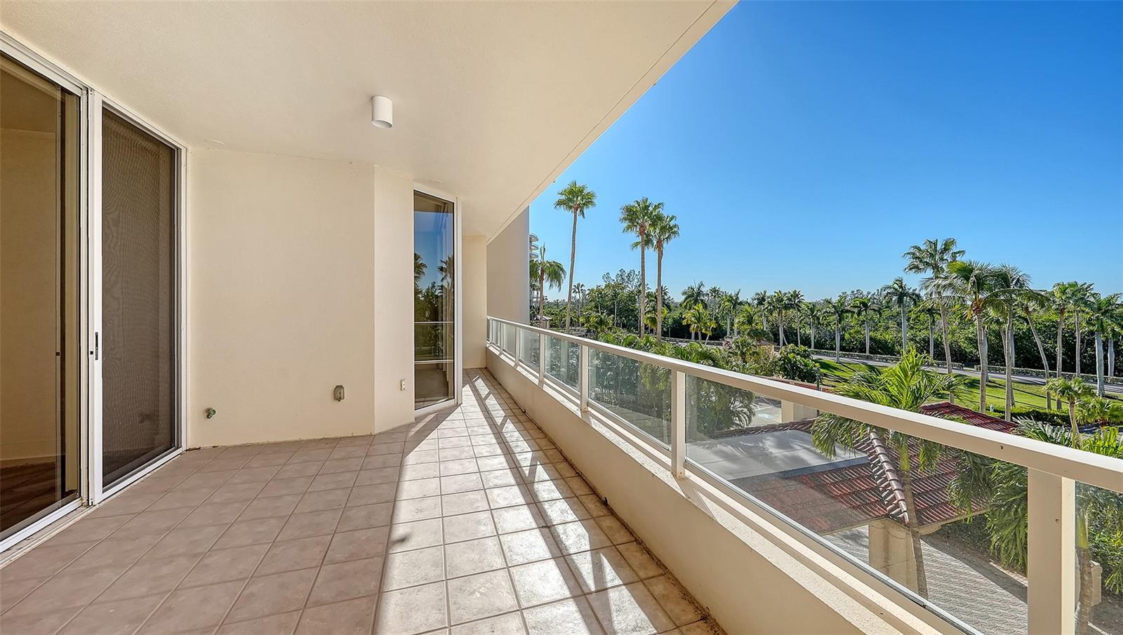 3030 GRAND BAY BLVD #323