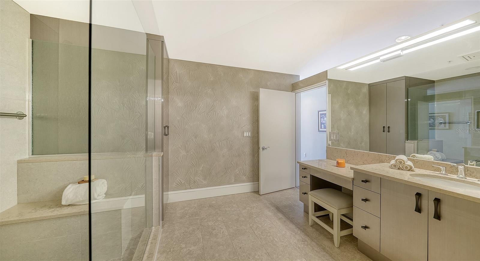 3030 GRAND BAY BLVD #323