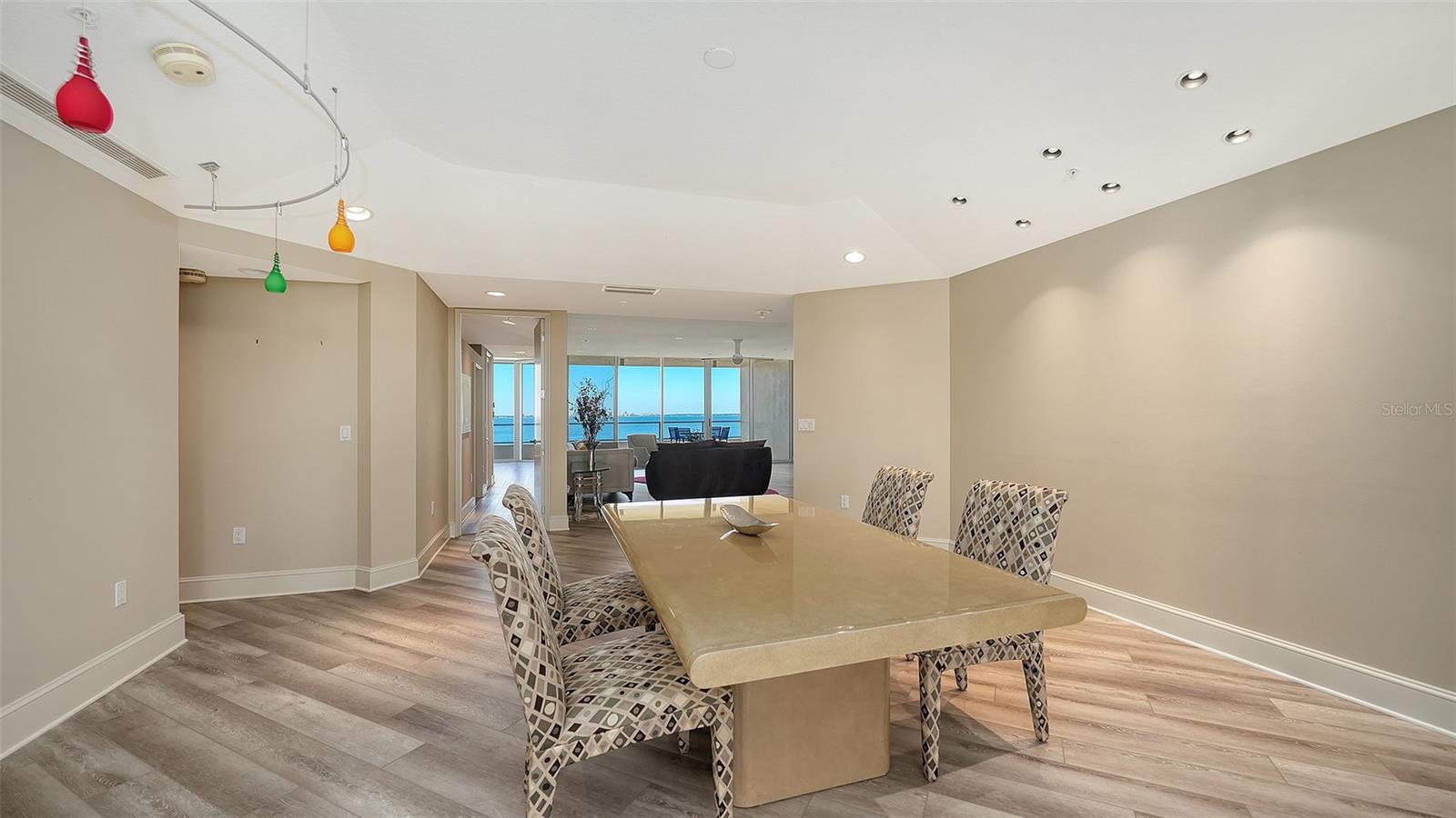 3030 GRAND BAY BLVD #323