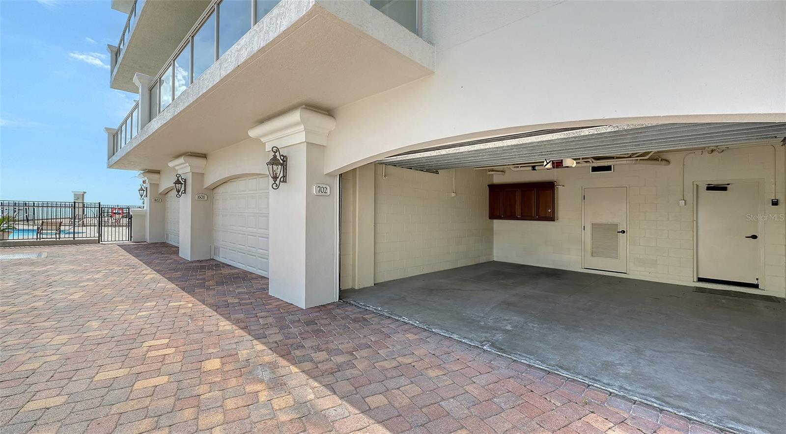 464 GOLDEN GATE PT #702