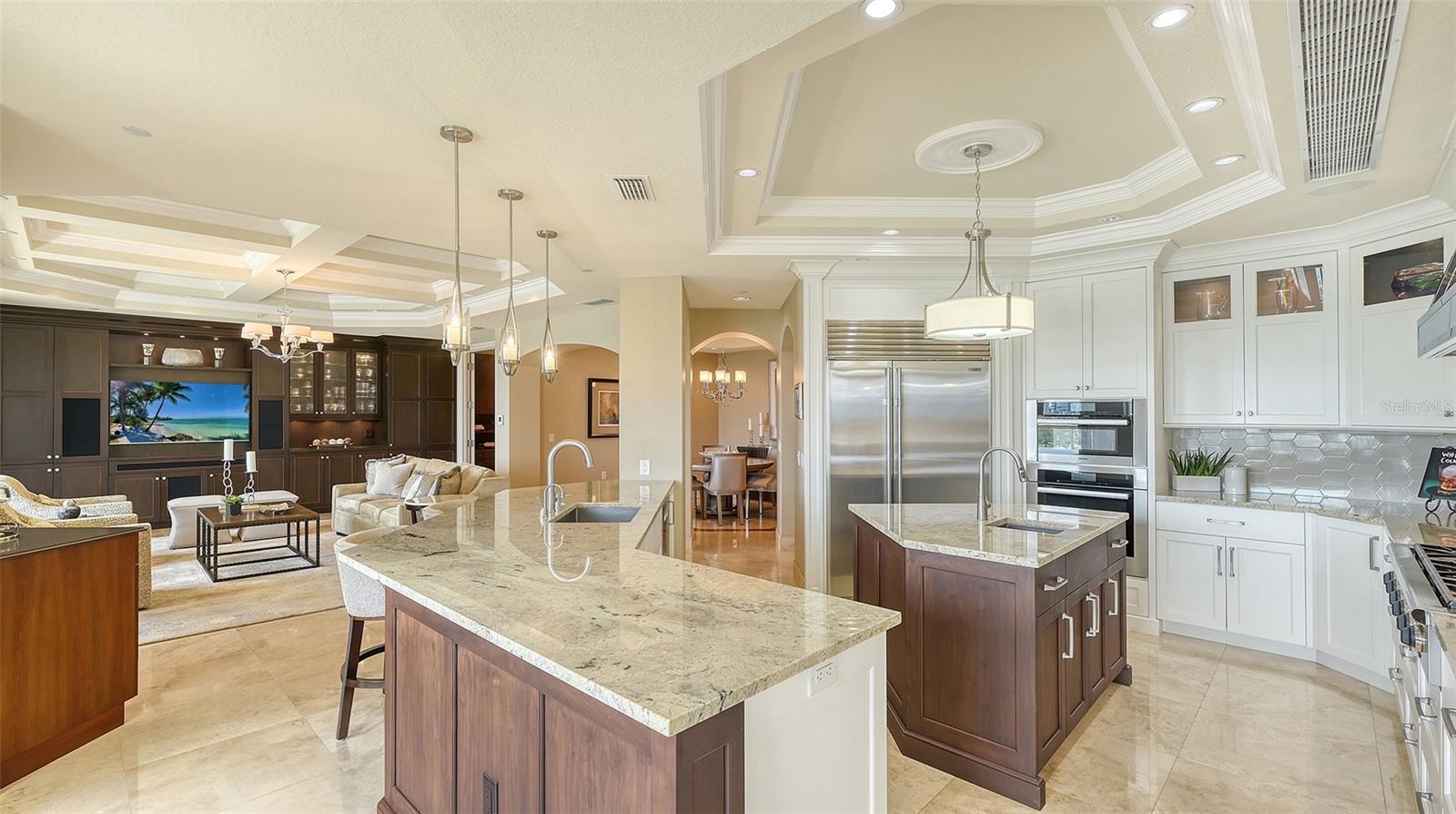 464 GOLDEN GATE PT #702