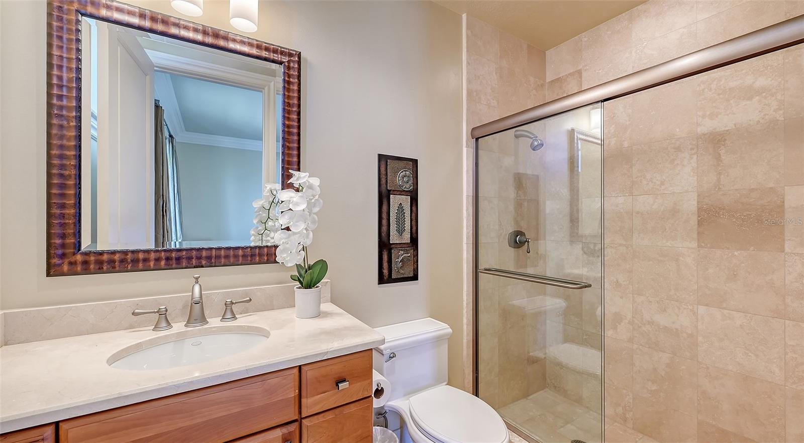 464 GOLDEN GATE PT #702