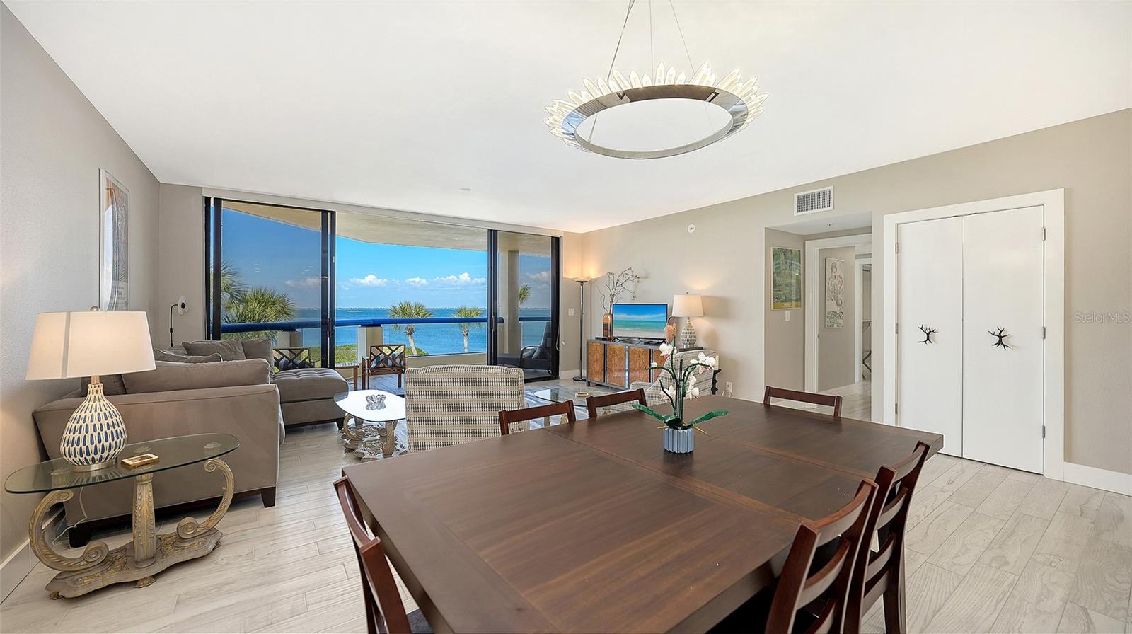 2120 HARBOURSIDE DR #623