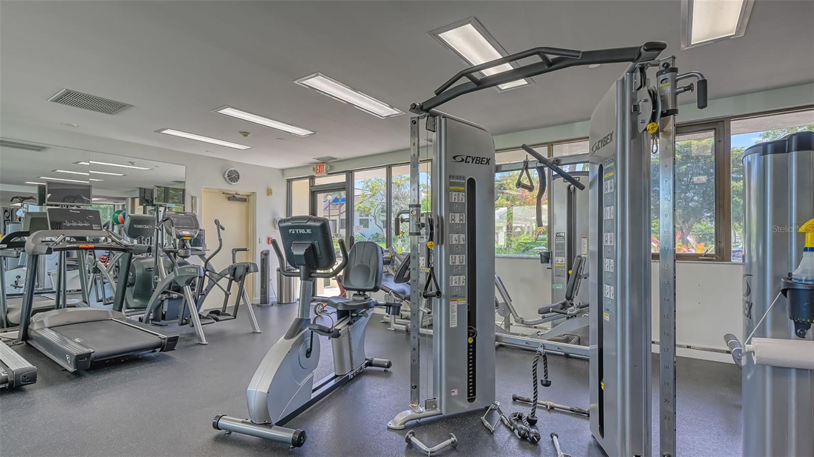 1932 HARBOURSIDE DR #242