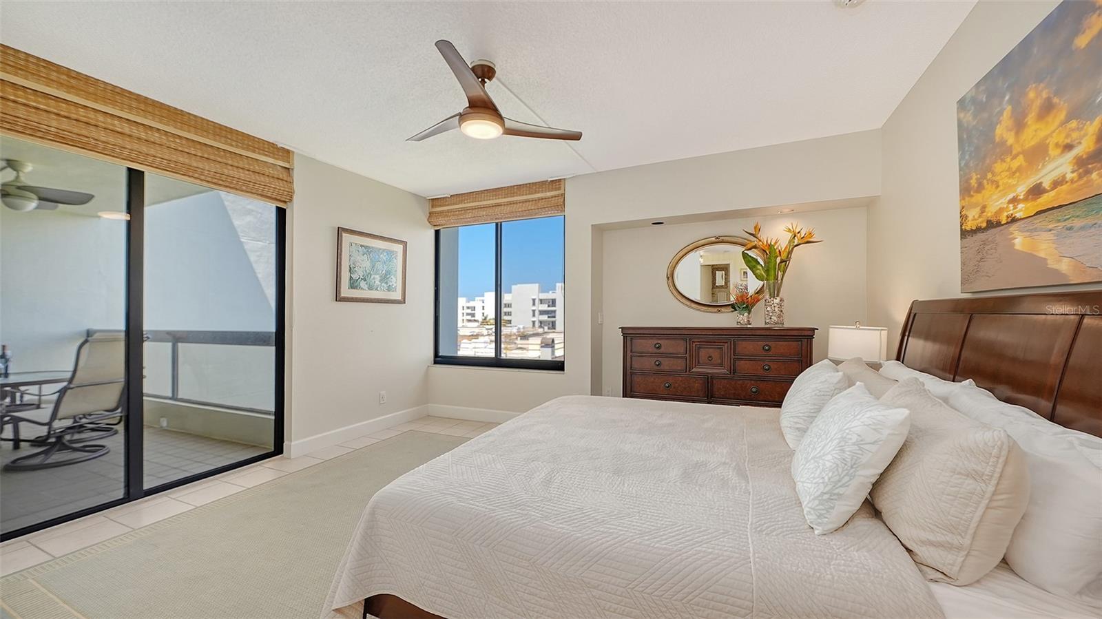 1932 HARBOURSIDE DR #242