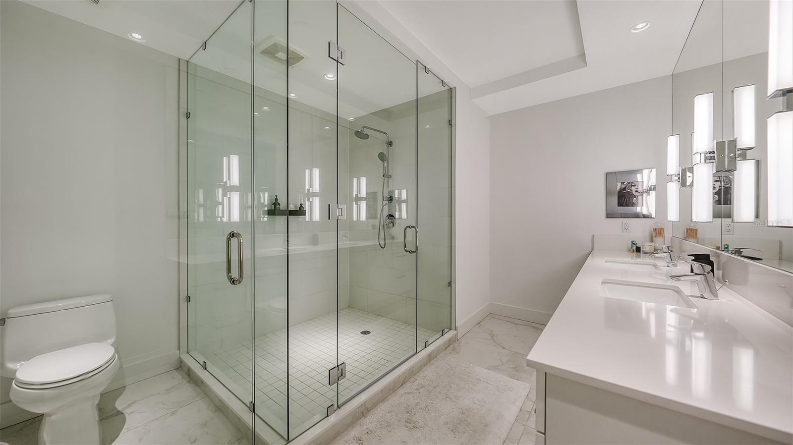 111 S PINEAPPLE AVE #1013