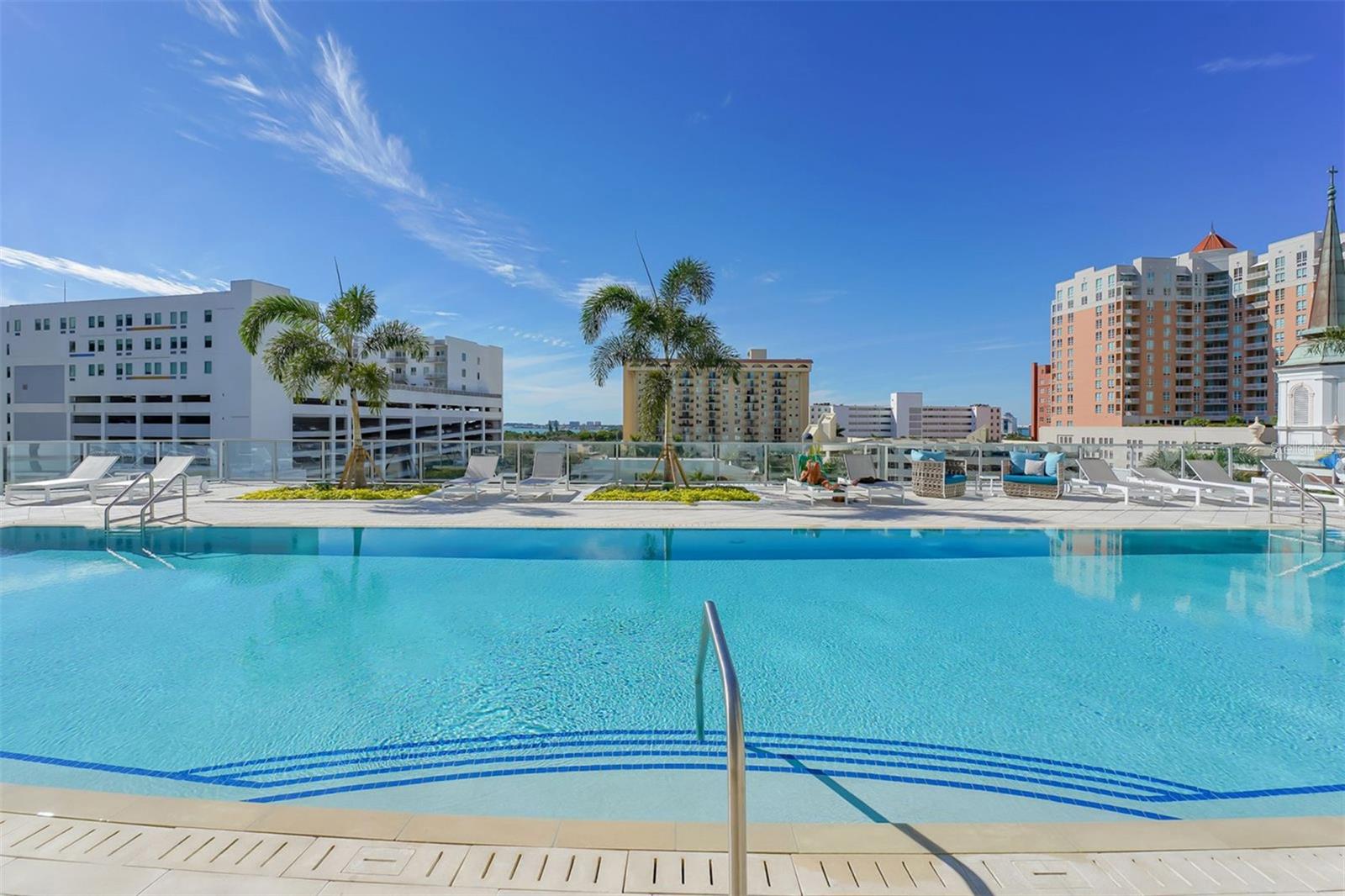 111 S PINEAPPLE AVE #1013