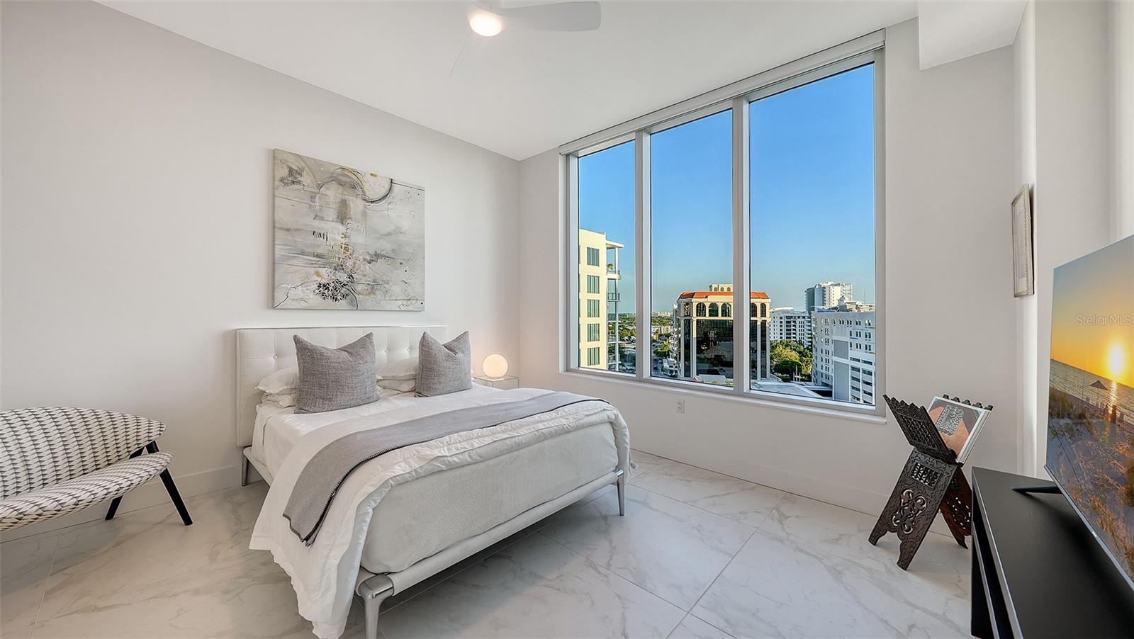 111 S PINEAPPLE AVE #1013