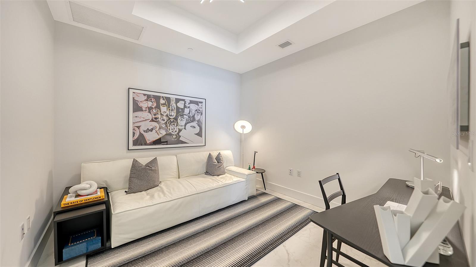 111 S PINEAPPLE AVE #1013