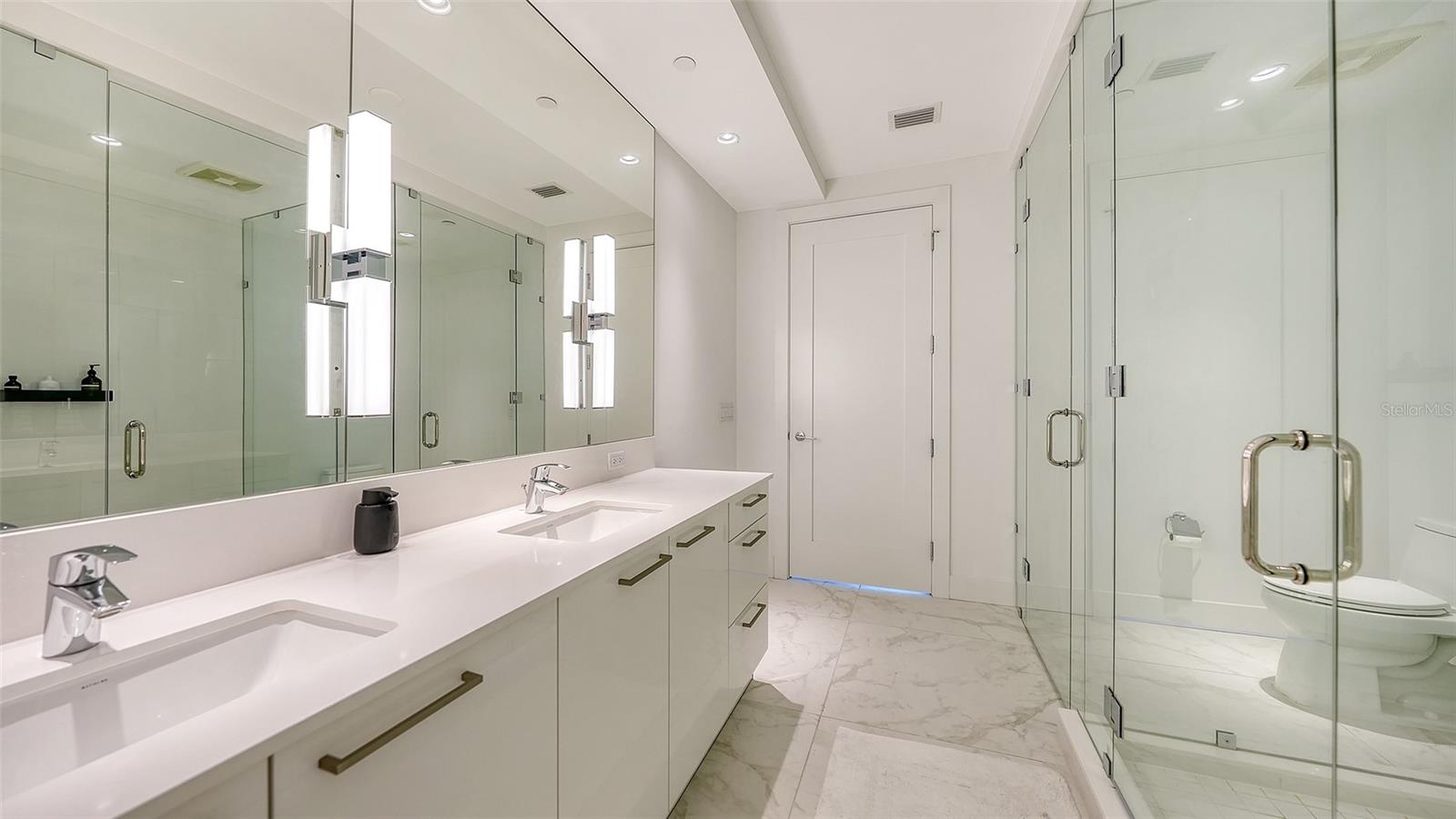 111 S PINEAPPLE AVE #1013