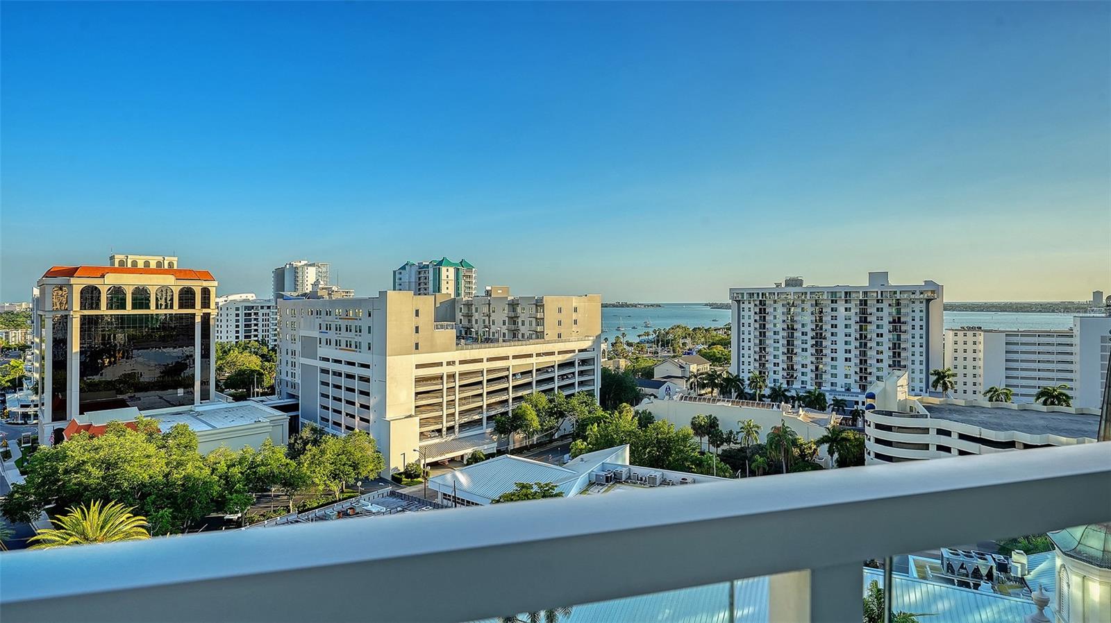 111 S PINEAPPLE AVE #1013