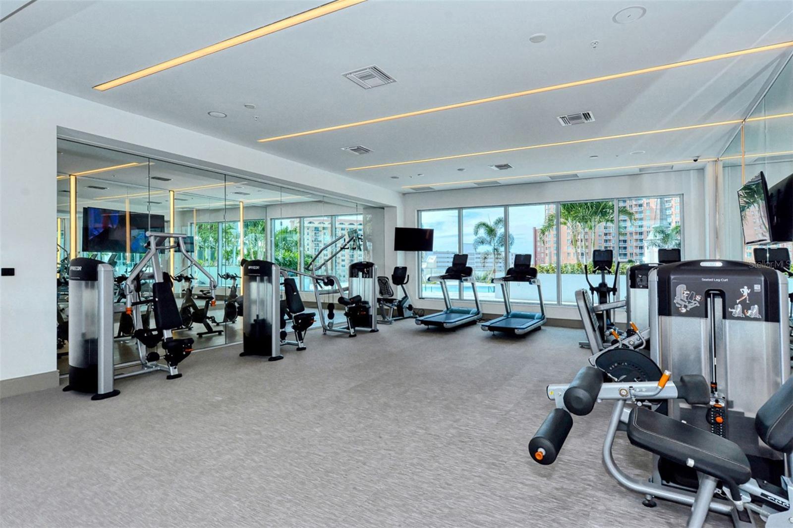 111 S PINEAPPLE AVE #1013